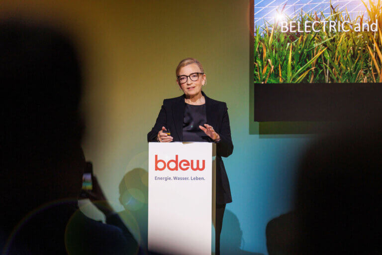 BDEW Congress on the topic of secure supply chains for the further expansion of renewable energies, close up on Andrea Weißig speaking